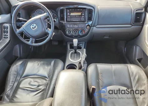 2005 Mazda Tribute I z USA, uszkodzony, nr VIN 4F2YZ92Z05KM65608